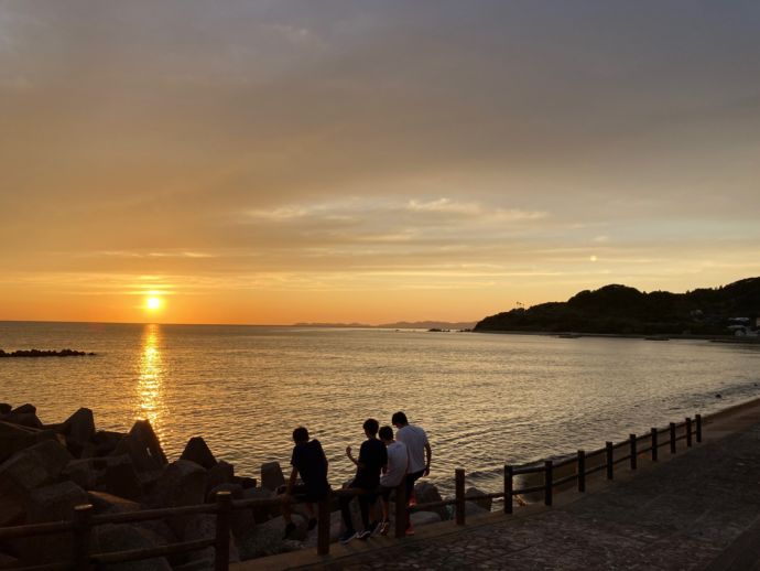 熊本県苓北町で眺めることができる夕日