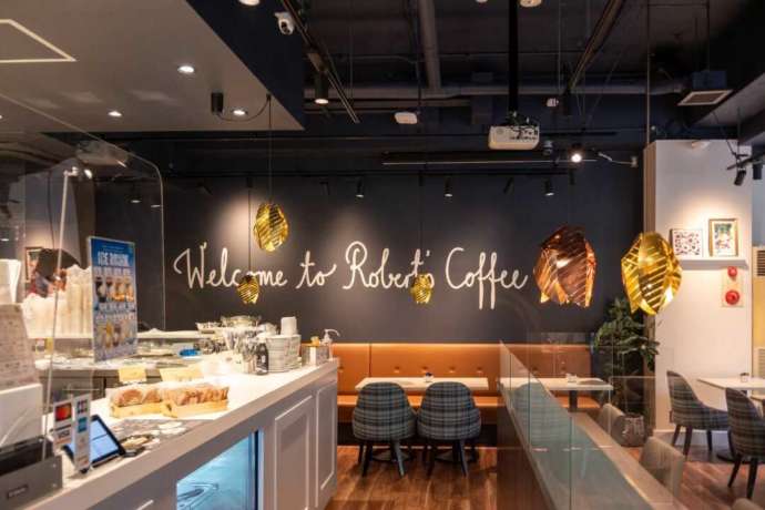 「ROBERT'S COFFEE 麻布十番店」のレジ周辺