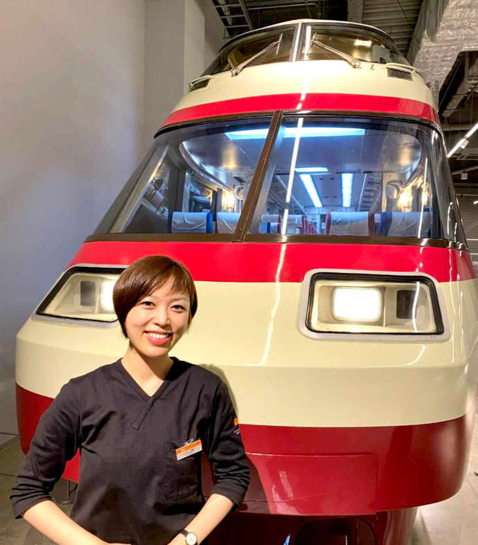 ロマンスカーと小泉さん