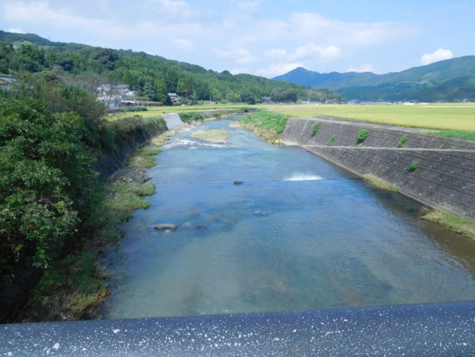 鹿島市内を流れる川