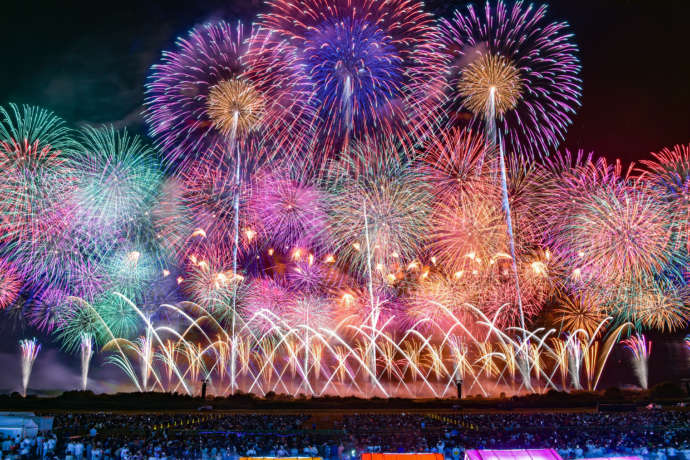 酒田市の花火大会「酒田花火ショー」