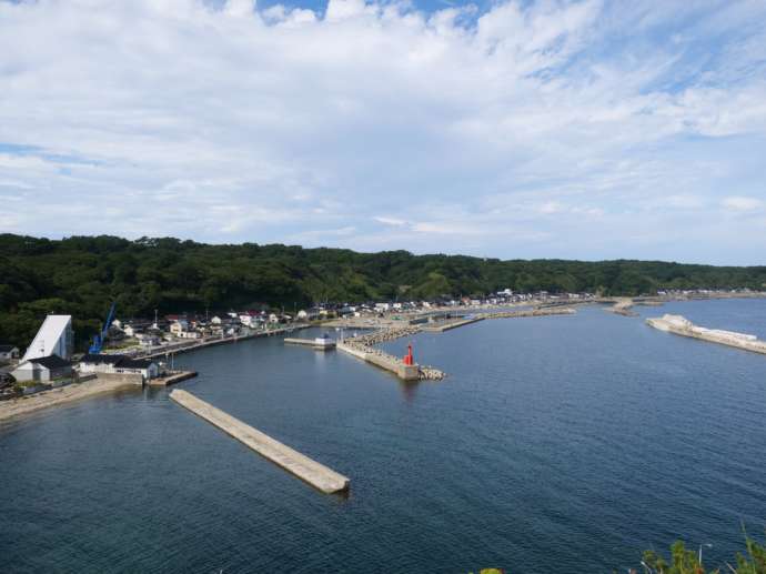 酒田市の離島「飛島」の海岸