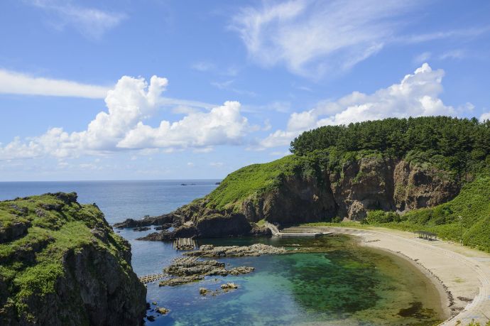 酒田市の飛島海水浴場