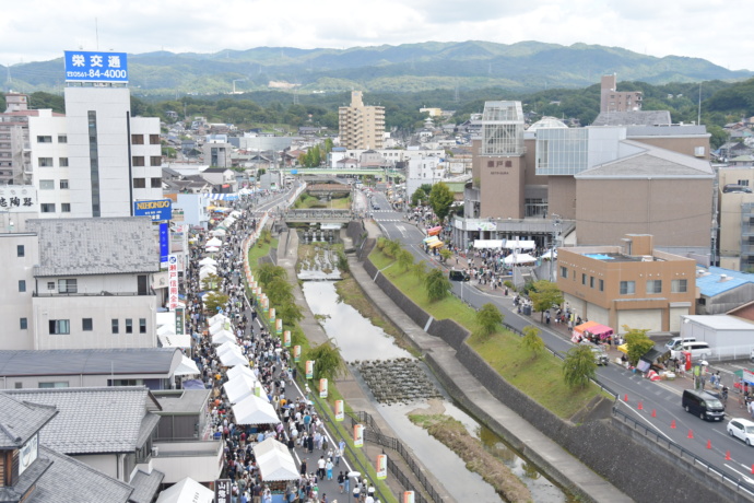 瀬戸市の「せともの祭」