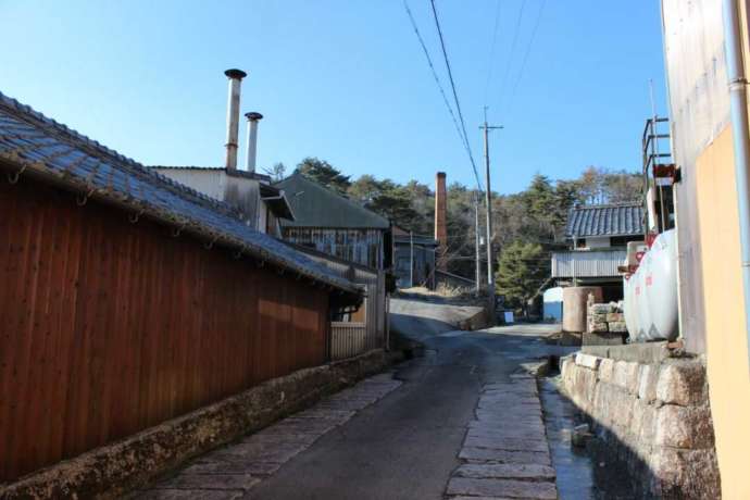 窯元散策路の風情ある街並み