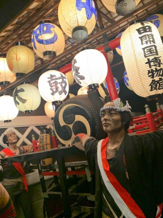 下田太鼓祭の太鼓台の展示コーナー