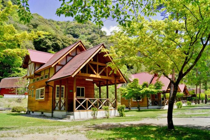 下北山村にある下北山スポーツ公園のキャンプ場のC型コテージ