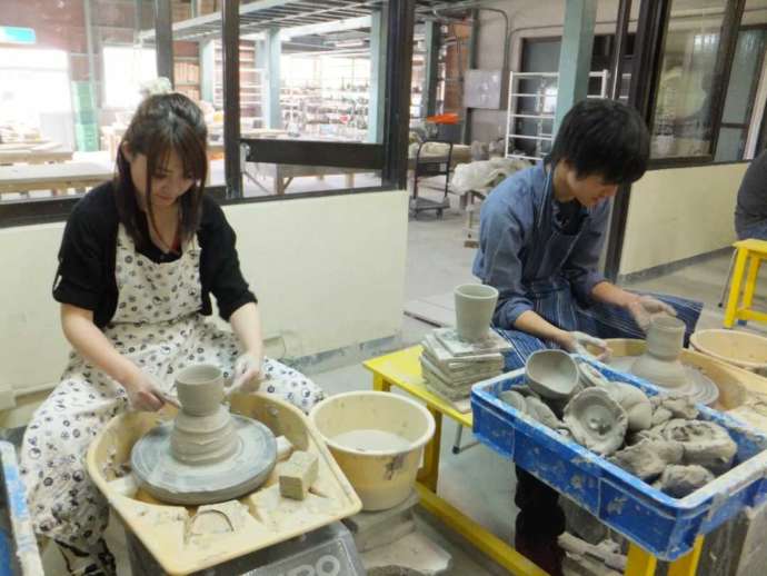 品野陶磁器センター陶芸教室の持ち物や服装