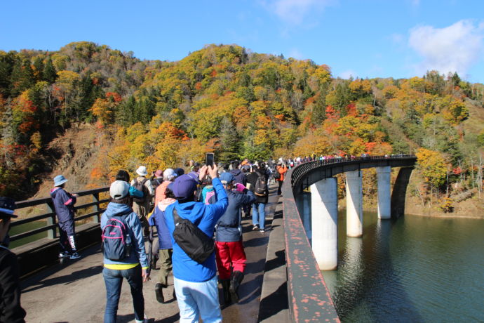 白糠町の「ぐるっと庶路ダム紅葉ウォーク」