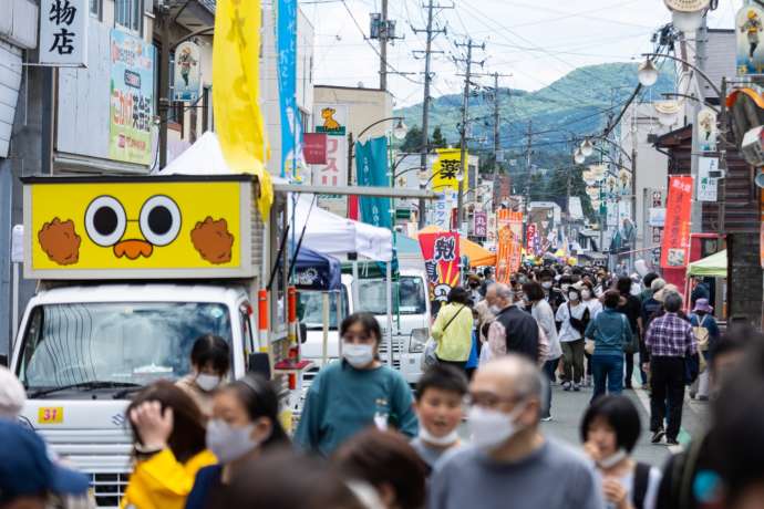 元祖しずくいし軽トラ市の様子