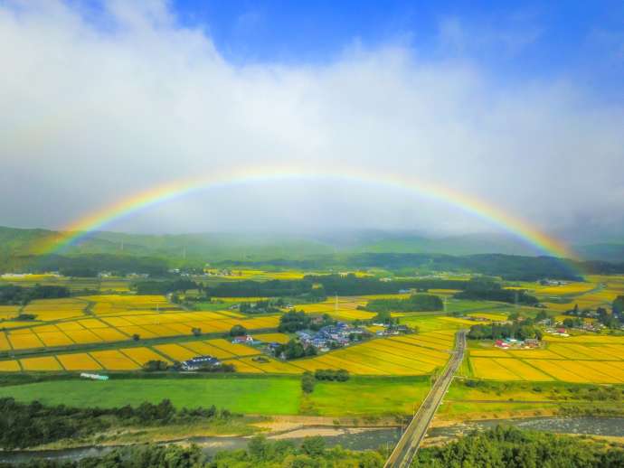 雫石町内にかかる虹