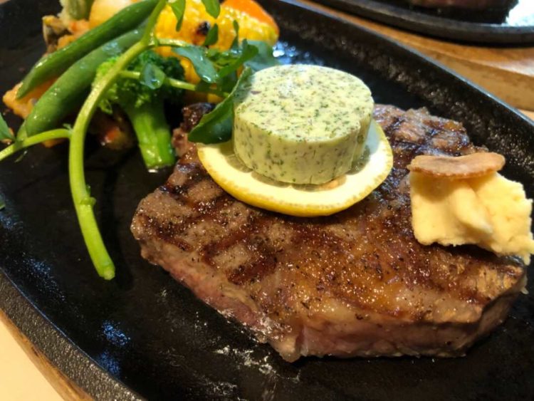 静岡県熱海市にある春陽亭の肉料理