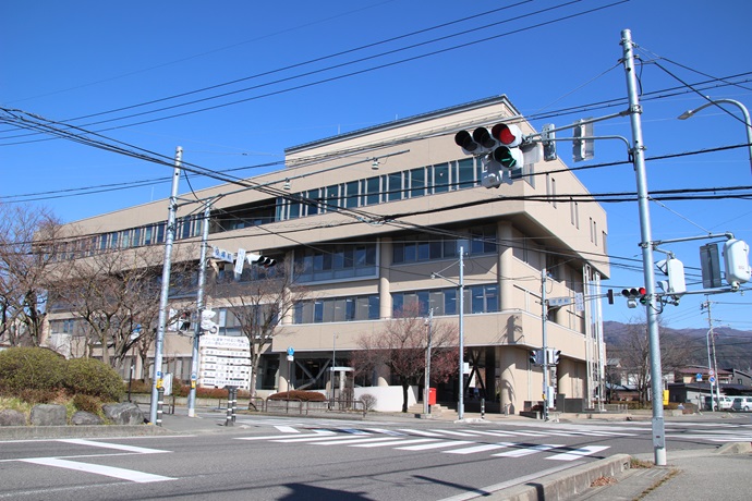 下諏訪町役場の写真