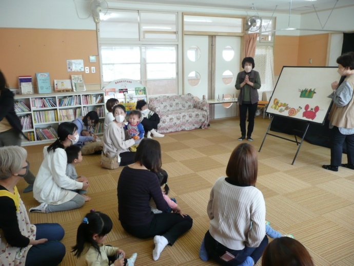 子育てふれあいセンターでの親子イベントの写真