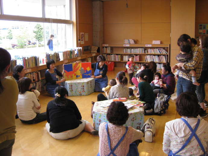 下妻市の図書館の読み聞かせイベント