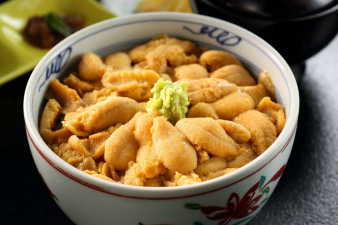 積丹町の特産品「ウニ丼」