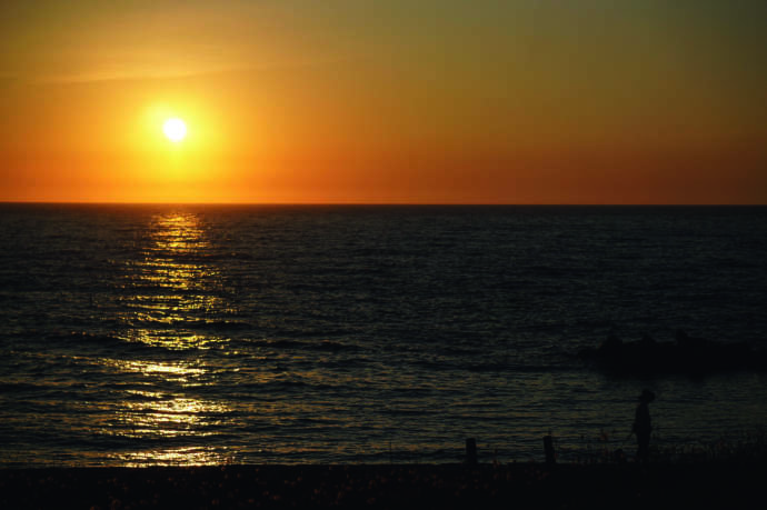 日本海に沈む夕日