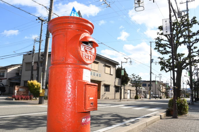 高砂市の高砂町の赤く丸いポスト