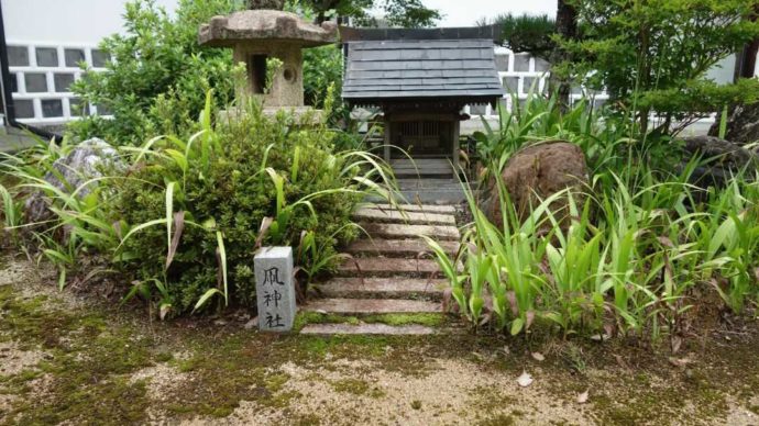 五十崎凧博物館の敷地内にある凧神社