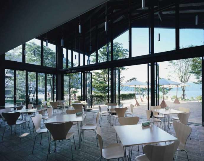 ラ・テラッツァ芦ノ湖の店内