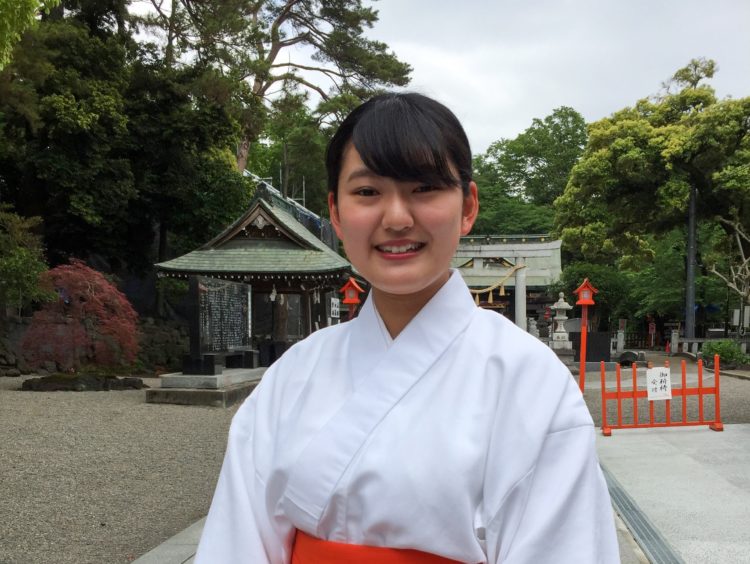 群馬県佐波郡の玉村八幡宮の巫女・篠原さん