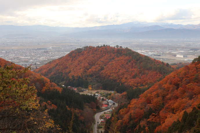 「若松寺」から見える門前町のまちなみ