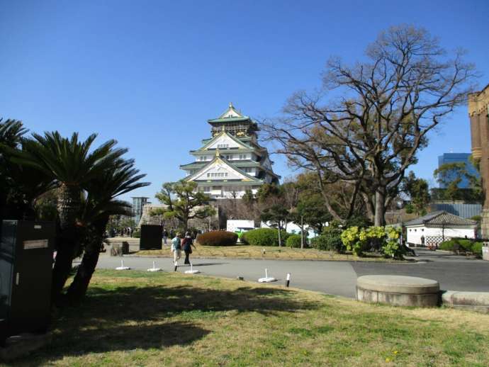 大阪府大阪市の「猫カフェてんてん」の近くにある大阪城公園