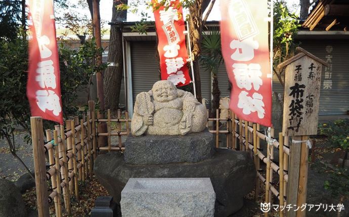 大川町氷川神社の布袋尊