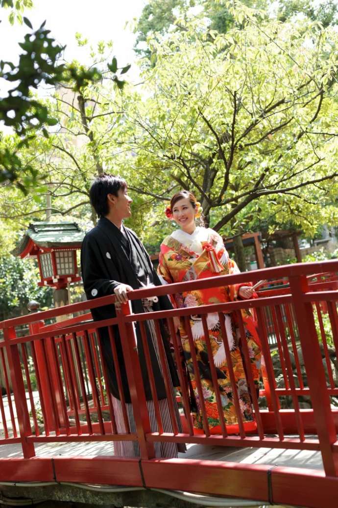 東京都江東区にある「富岡八幡宮」の神前式の様子