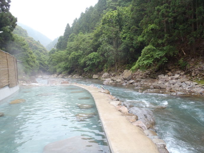 十津川村の上湯温泉露天風呂