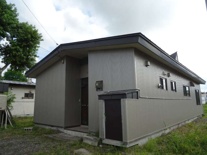 美瑛町の定住促進住宅の外観