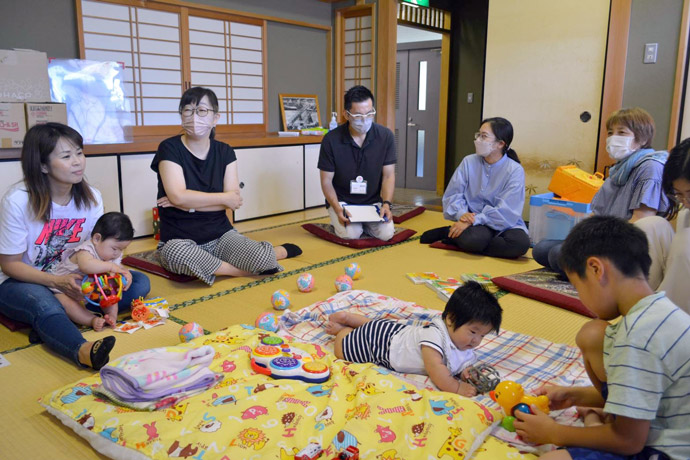 笠置町で開催されるホットサロンの様子