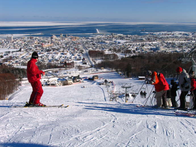 大山スキー場から見えるオホーツク海