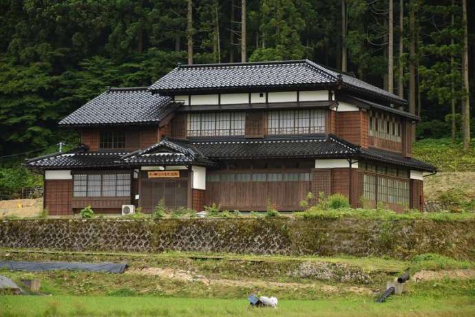 富山県朝日町ほたる交流館