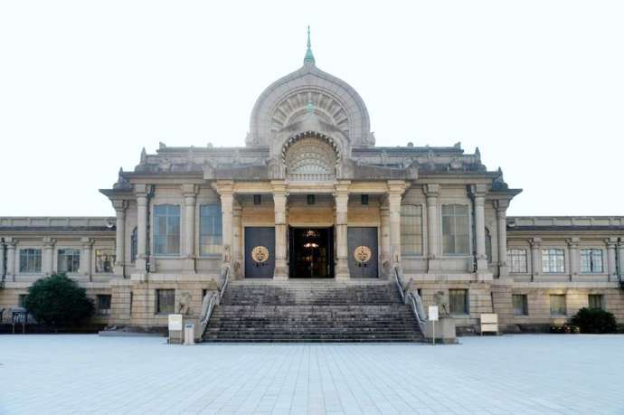 築地本願寺の本堂外観