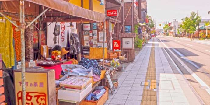 福島県会津若松市にある七日町通り