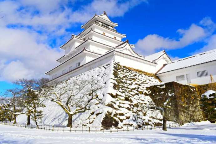 福島県会津若松市にある鶴ヶ城の雪化粧