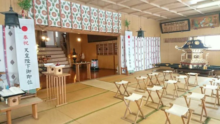 北海道浦河郡にある浦河神社で行う祈願の様子