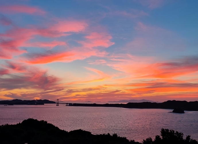 夕暮れ時の鳴門海峡