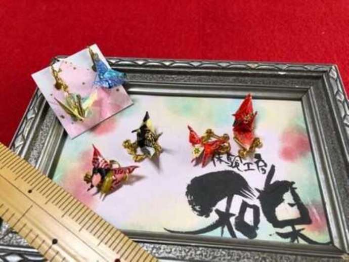「京町屋 体験工房 和楽」で制作できる和紙ピアス（イヤリング）の例