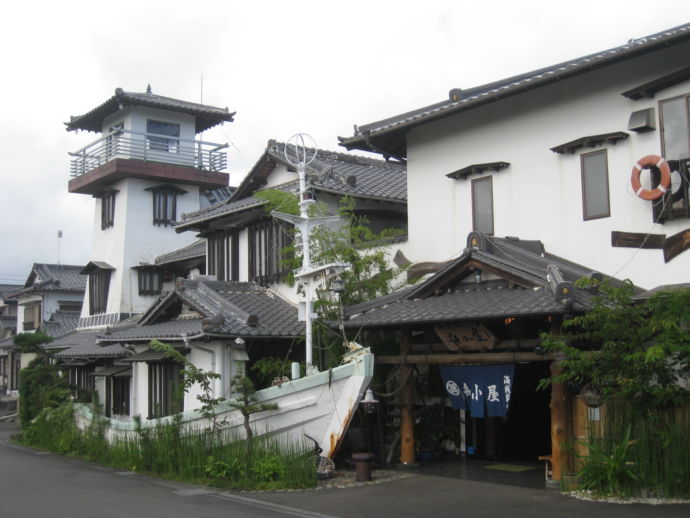 海鮮料理の店「舟小屋」