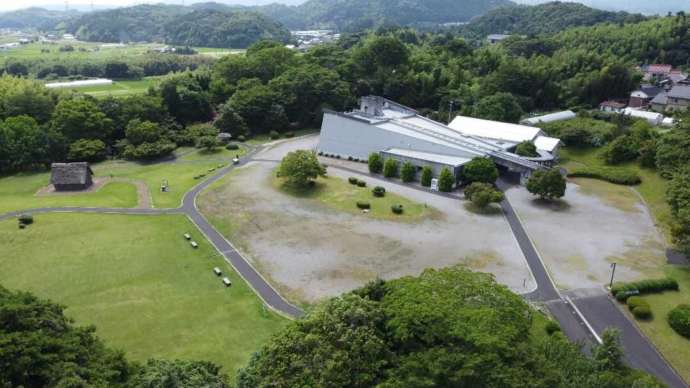 島根県松江市の「八雲立つ風土記の丘」エリアの外観