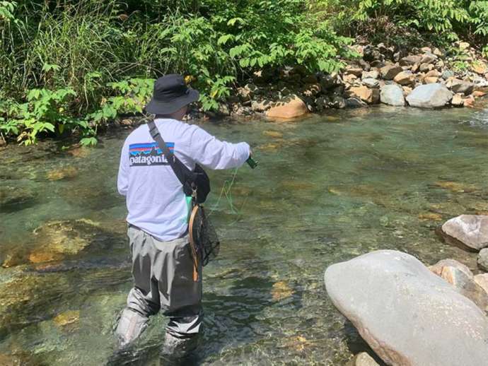 長野県】カップルで楽しむ渓流釣り！ヤマニーカワニーのガイドツアー - 縁結び大学