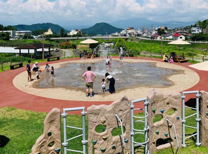 長野県山ノ内町にあるやまびこ広場