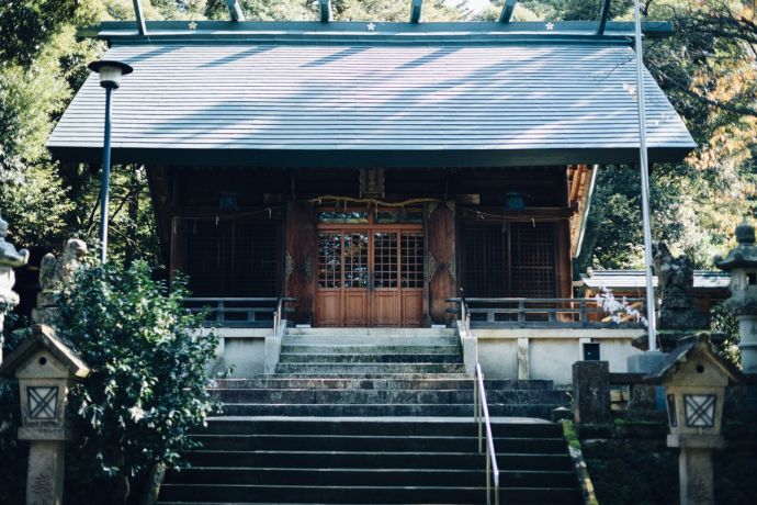 服部神社の本殿