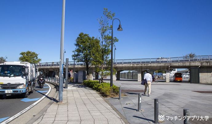 日本大通り駅から横浜赤レンガ倉庫へ