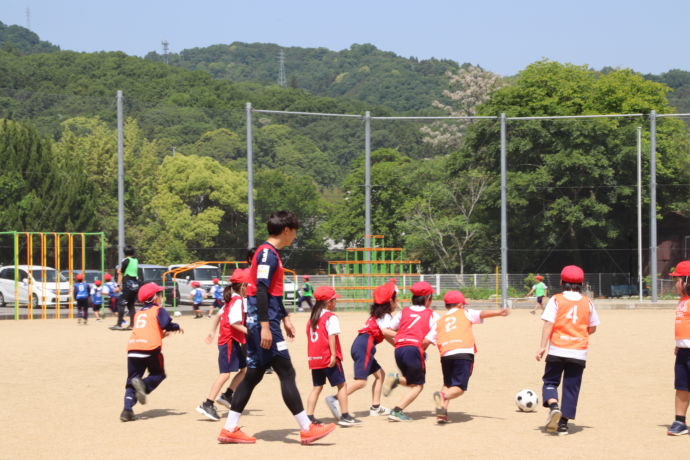 FC徳島によるサッカー巡回指導の様子