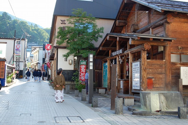 蔵王温泉街の様子