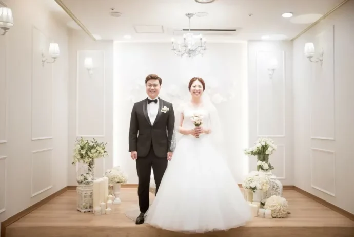 ナナさんと韓国人のご主人の結婚写真