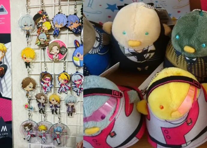 ひなさんの趣味であるアニメ・アイドルグッズの一部